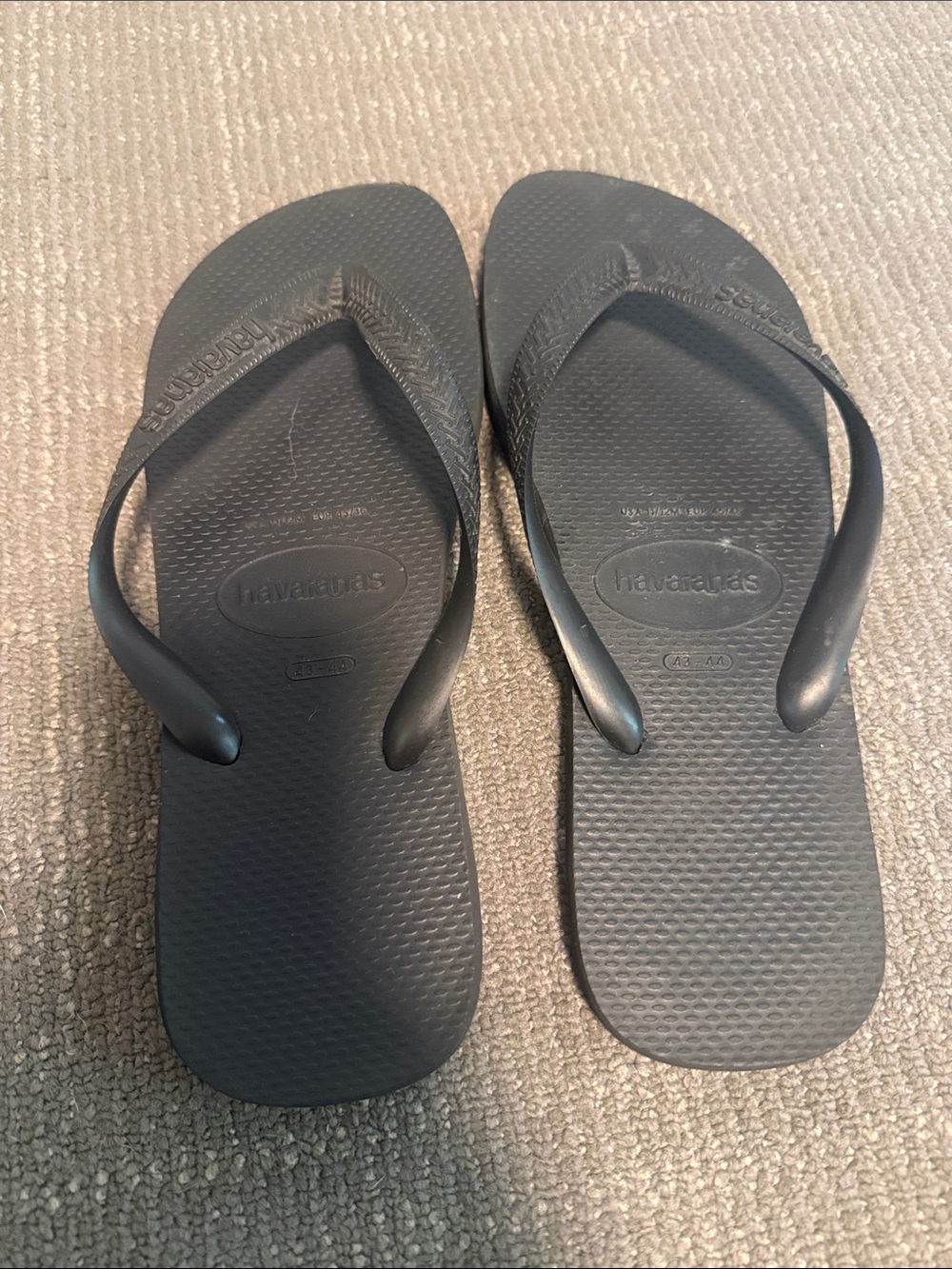 Havaianas Men's Dark Charcoal Flip Flops